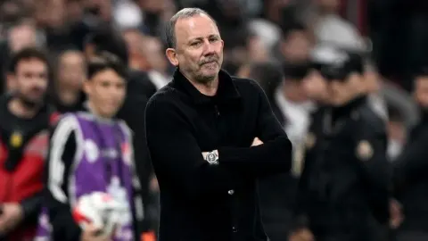 A Milli Futbol Takımı'nda teknik direktörlüğe Sergen Yalçın getirildi