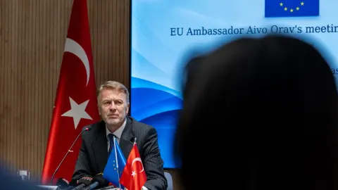 AB'den Türklere vizesiz Avrupa mesajı: "Altı kriter için üst düzey talimat verildi"
