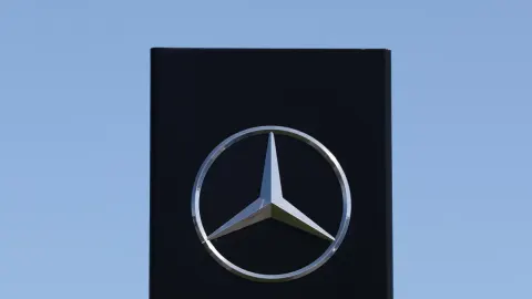 Alman otomotivinde kriz. Mercedes hedeflerini düşürdü