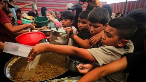 BM Dünya Gıda Programı, finansman yetersizliği nedeniyle 500 bin Gazzeliye yardımın kesileceğini duyurdu