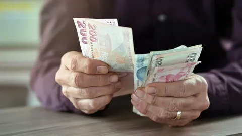 Ekim 2026 emekli promosyonları güncellendi: Ödemeler 30 bin TL’ye kadar çıkıyor