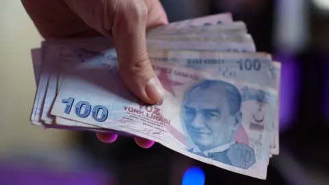 Emekli maaşında sistem tamamen değişiyor: Sadece enflasyon farkı değil refah payı dokunuşu