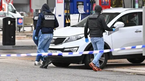 Fransa'da terör saldırısının şüphelisi, Müslümanlara ve Afrikalılara benzeyenleri hedef aldığını söyledi