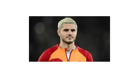 Icardi, sevgilisiyle yataktan fotoğraf paylaştı, düştüğü nota mesaj yağdı