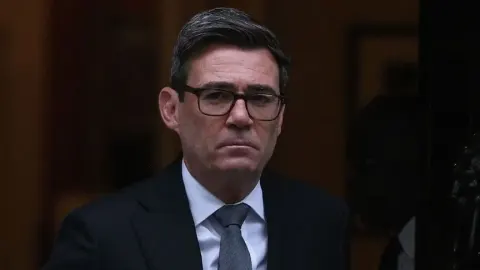 İngiltere Başbakanı Burnham, Brexit'in ekonomi ve göç açısından kötü olduğunu söyledi