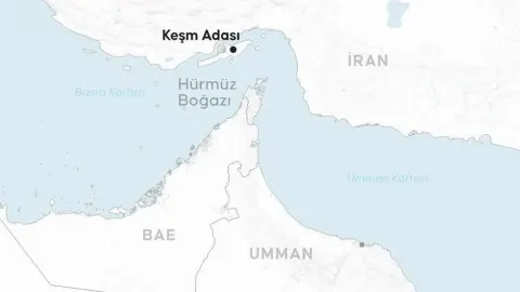 İran basını: Keşm Adası'na yakın bölgede 2 balıkçı teknesi "düşman" saldırısına uğradı