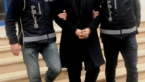 İstanbul merkezli 3 ilde FETÖ'nün mahrem yapılanmasına yönelik operasyonda 15 şüpheli yakalandı