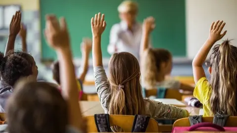 Kasım ara tatili 2026 ne zaman başlıyor? Öğrenciler kaç gün tatil yapacak? MEB takviminde dersler ne zaman başlayacak?