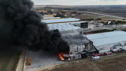 Kırklareli'nde ilaç fabrikasında yangın
