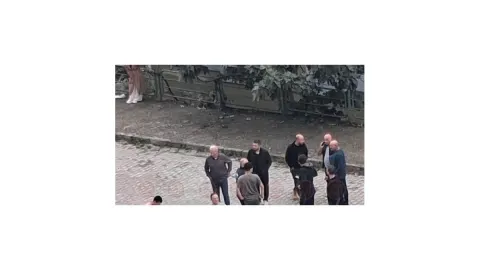 Komşusundan kurtulmak için taşındı, son eşyalarını almaya gelince öldürüldü