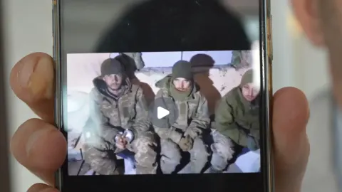 Mardinli baba yardım istiyor | Oğlu Rusya'da askere alındı, cepheye gönderildi. 3,5 yıldır haber yok