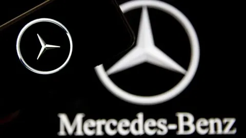 Mercedes-Benz, Çin pazarı ve artan maliyetler nedeniyle kar hedeflerini düşürdü