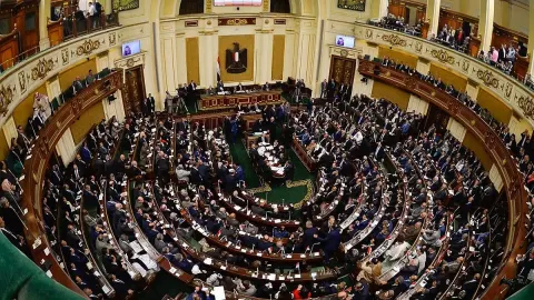 Mısır Meclisi Sisi'nin Suudi Arabistan talebi üzerine yarın toplanıyor