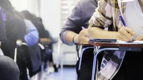 Okula gitmeyen öğrenciler mercek altında! MEB yeni sistemi devreye alacak
