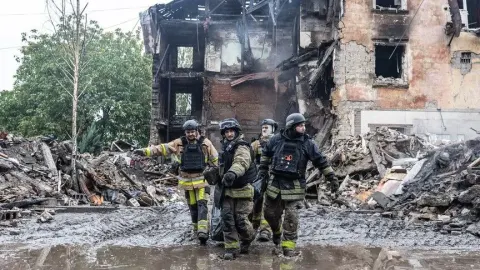 Rusya: Kiev'de askeri sanayi tesisleri ile füze ve İHA depolarını vurduk