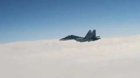 Rusya'ya ait Su-30 savaş uçağı Kaliningrad'da düştü