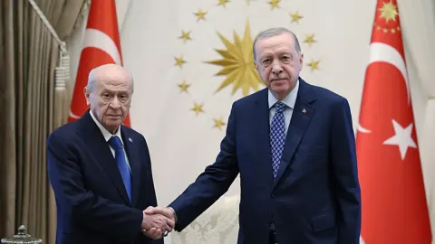 SON DAKİKA! Külliye'de sürpriz Cumhur Zirvesi: Başkan Erdoğan, MHP lideri Bahçeli'yi kabul etti