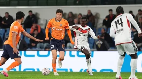 Süper Lig'de Başakşehir, Gaziantep FK'yı mağlup etti