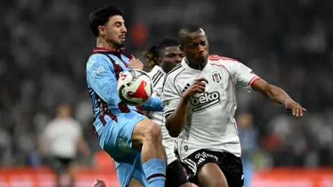 Süper Lig'de gözler derbiye çevrildi