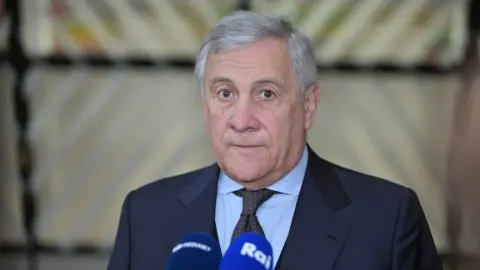 Tajani: Gerilimi düşürmek ve seyrüsefer özgürlüğünü güvence altına almak için birlikte çalışmak istiyoruz