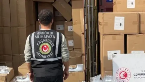 Ticaret Bakanlığı ekipleri 9 ayda 91,7 milyar liralık kaçak eşya ve uyuşturucu ele geçirdi