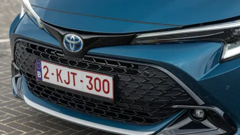 Toyota'dan milyar dolarlık plan: Yeni nesil benzinli motorlarını diğer markalara satacak