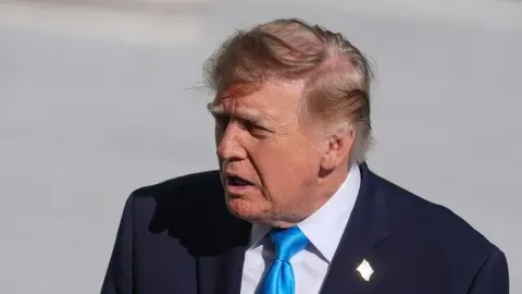 Trump, Ukrayna'nın Rusya'daki dizel rafinerilerini hedef almasını eleştirdi