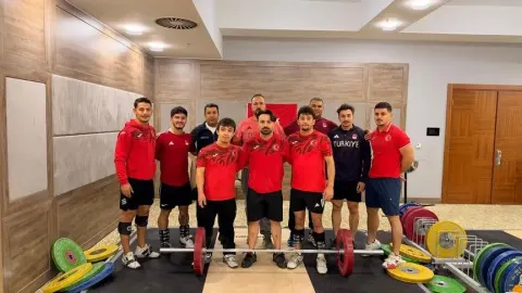 Türkiye Halter Milli Takımı, dünya şampiyonasına hazır