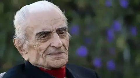 Usta sanatçı Alpay son yolculuğuna uğurlanıyor - Magazin Haberleri