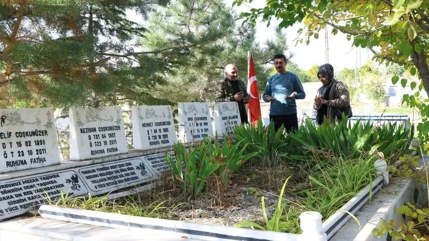 Van depreminin üzerinden 15 yıl geçti, acılar dinmedi