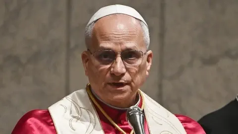 Vatikan: Papa'nın ameliyat sonrası iyileşmesi sürüyor ama Assisi seyahatine gitmeyecek